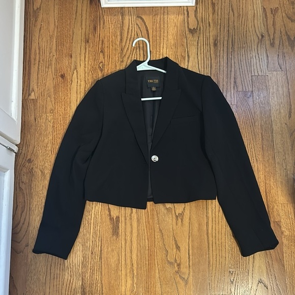 Truth by Republic Cropped Blazer - Picture 2 of 10
